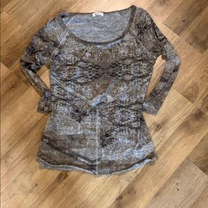 Madison and Berkeley 3/4 sleeve shirt